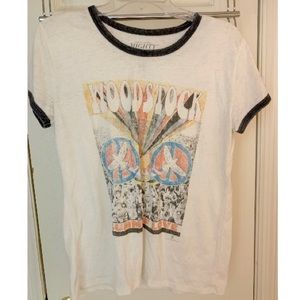 Women’s graphic tee (junior size L)